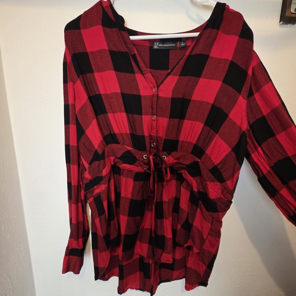 New York & Company Red Black Plaid V-Neck Button Front Drawstring Tunic L